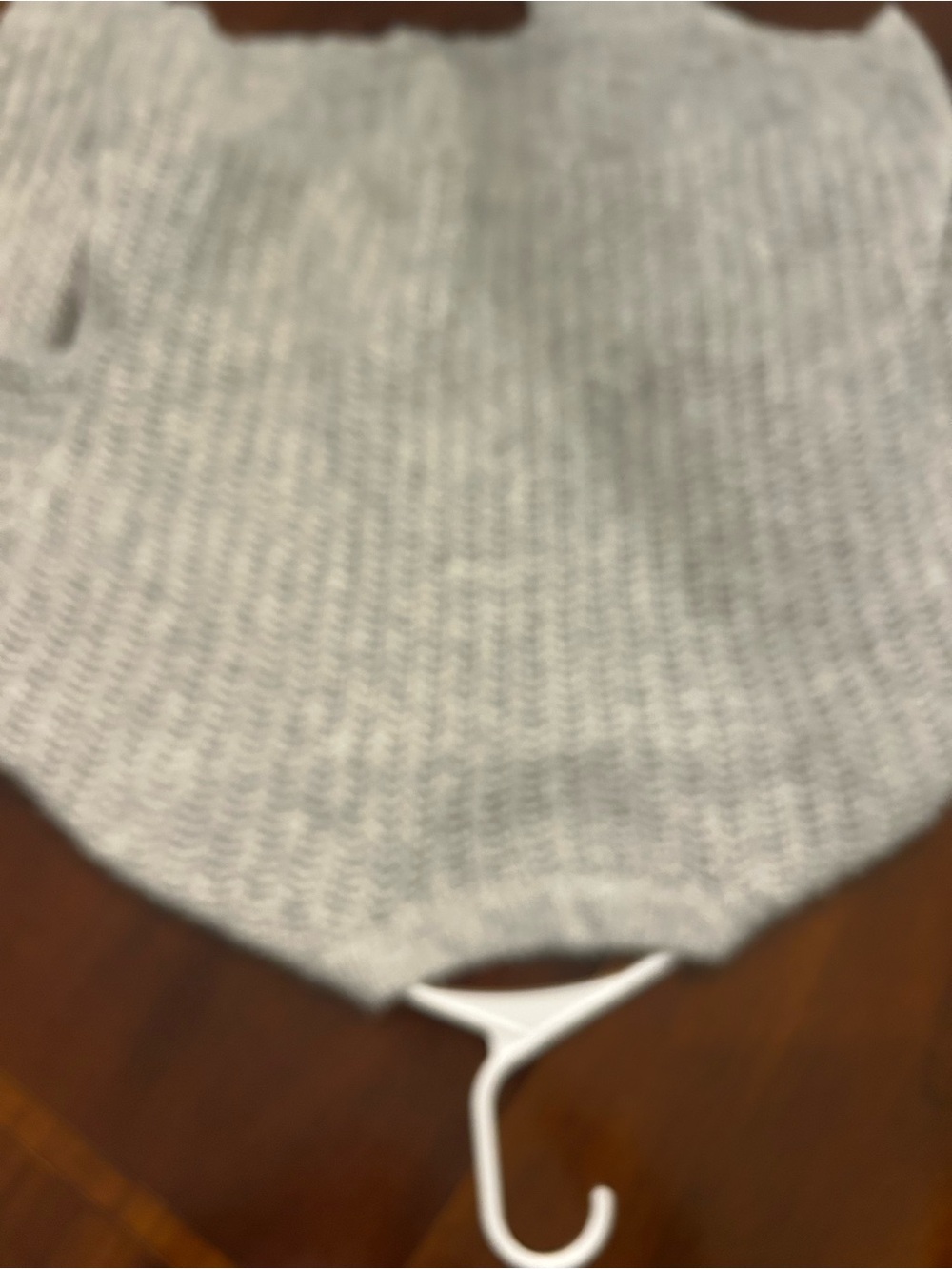 American Eagle Outfitters Light Gray Chunky Crewneck Sweater - Picture 3 of 3